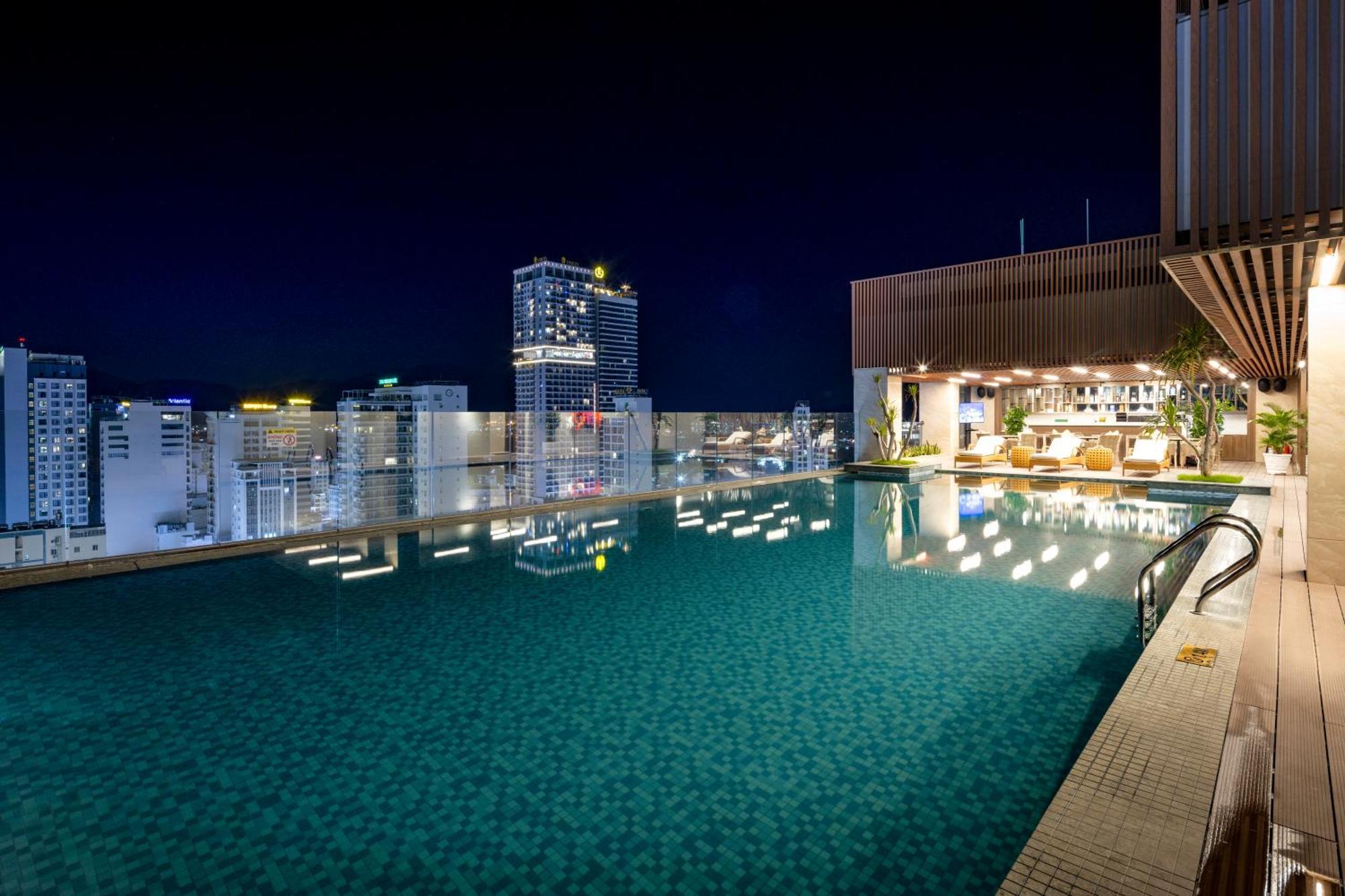 Gonsala Hotel На Транг Екстериор снимка