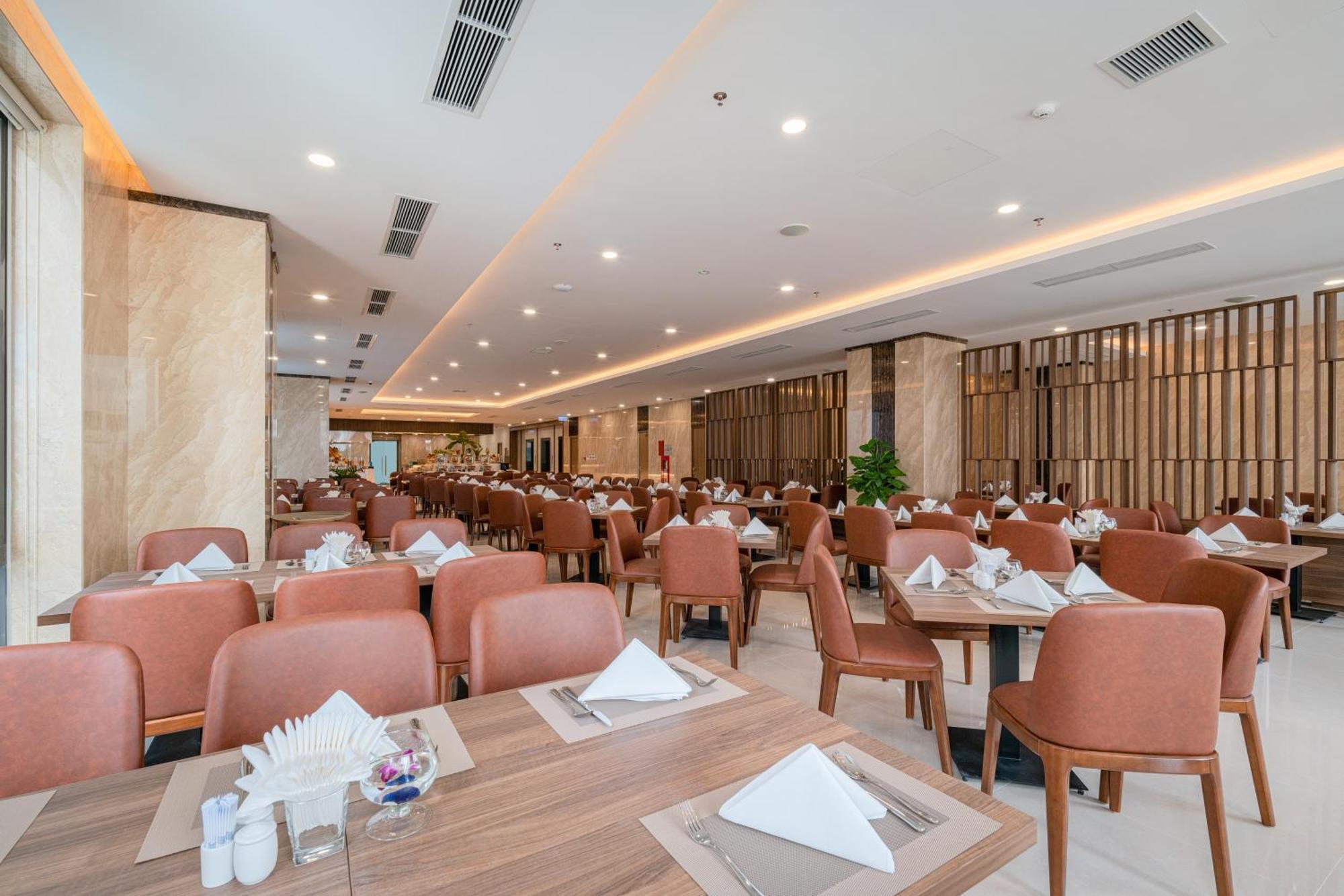 Gonsala Hotel На Транг Екстериор снимка