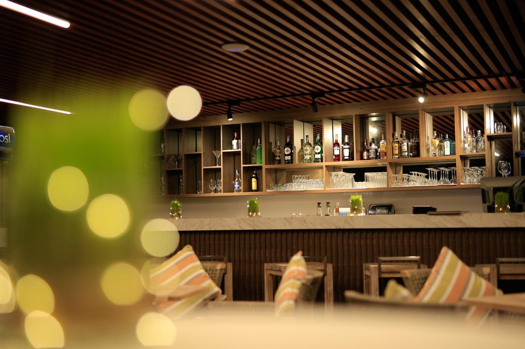 Gonsala Hotel На Транг Екстериор снимка